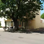 Vesiroos Hotell