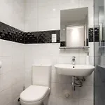 Vesiroos Hotell *