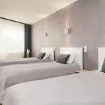 Vesiroos Hotell Pärnu