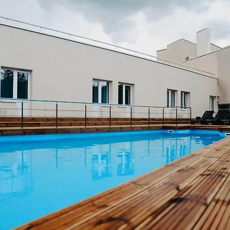 Hotel Vesiroos