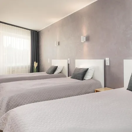 Vesiroos فندق بارنو