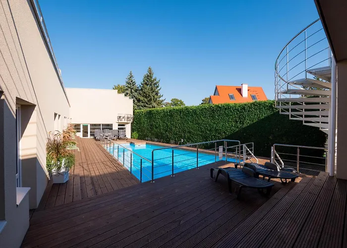 Vesiroos Hotell Pärnu